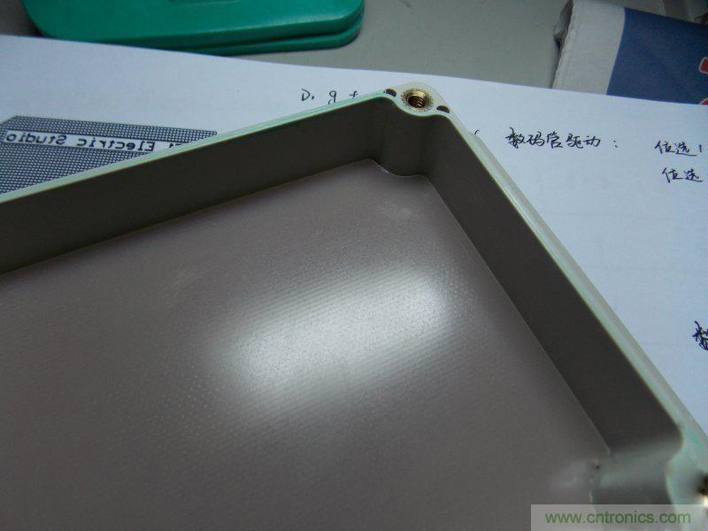 牛人全手工DIY:微電腦智能溫控市電開關