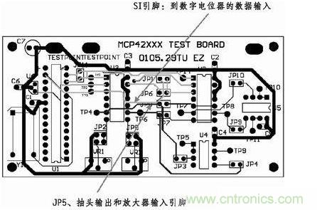 這是對圖2所示電路的第一次布線嘗試。此配置在模擬線路上產生不規律的噪聲，這是因為在特定數字走線上的數據輸入碼隨著數字電位器的編程需求而改變。