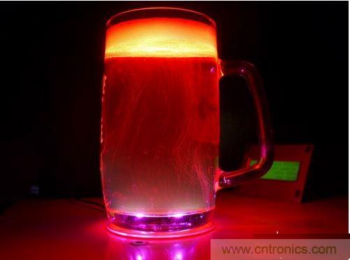 用透明的環氧樹脂將PCB板封裝起來