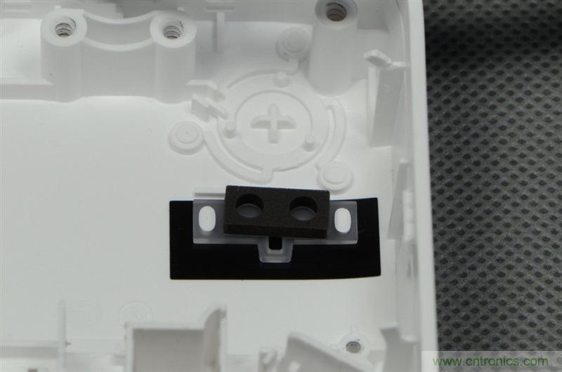 做工怒贊 神秘芯片!小米智能插線板拆解、評測