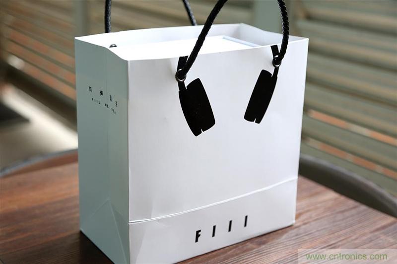 頭條哥的夢(mèng)想之作!FIIL耳機(jī)能讓汪峰上頭條否?